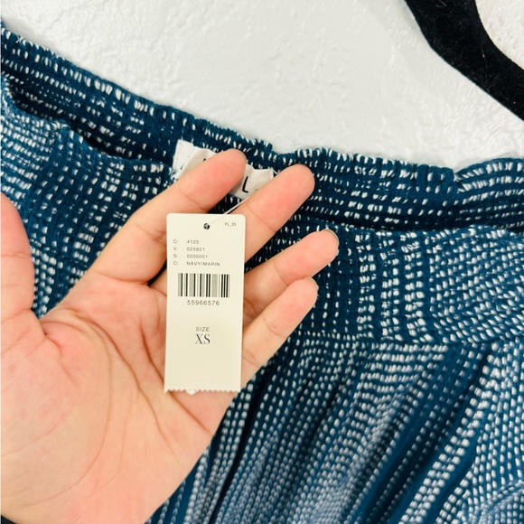 Anthropologie THML Lacey Pommed Off-The-Shoulder Romper Sz XS - Picture 7 of 9